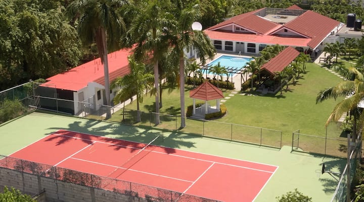 Jam Villa Resort