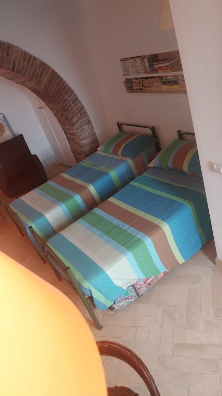 غرفة النوم 2