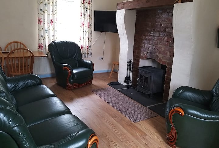 Mcguigan`s Cottage - Castlerock