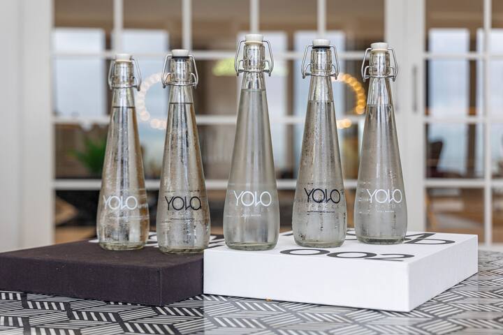 Clifton YOLO Spaces – Clifton Sea View Apartment gallery image 3