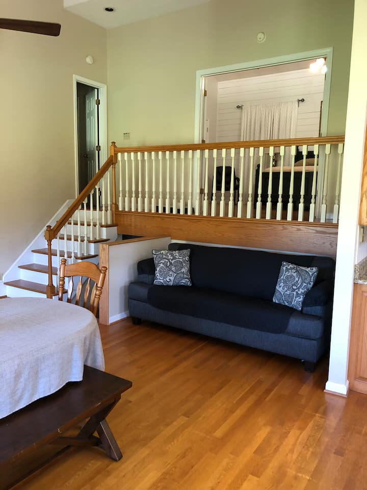 Sofa hii pia ni malkia wa kulala.