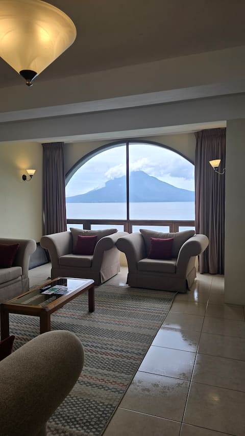Full Apartment, Level 15, Atitlán