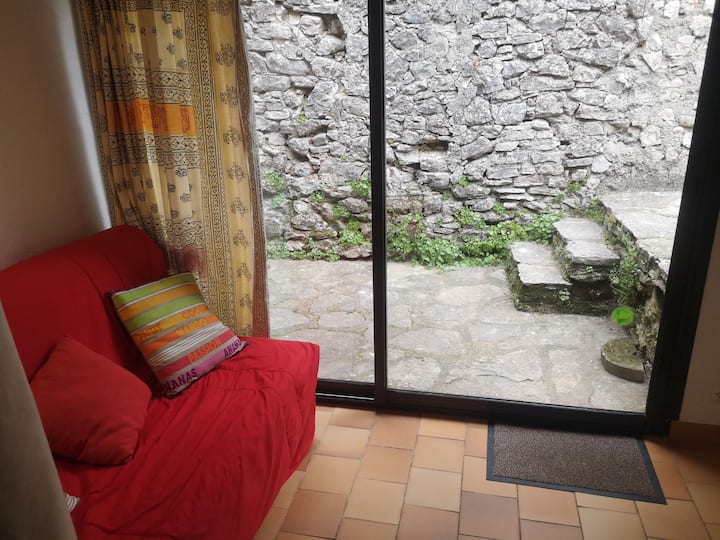 Gîtes De Régagnas "Grand Gîte" - La Couvertoirade