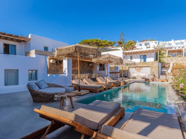 Trinity Mykonos | Sea view Villa near Scorpios gallery image 4