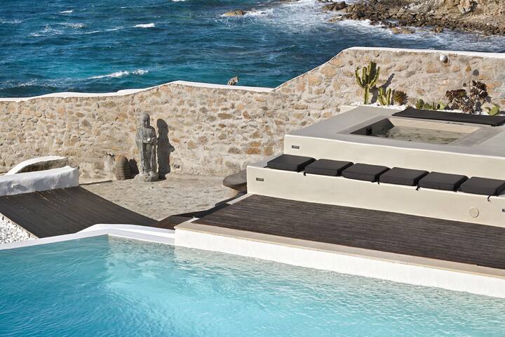 Villa Sea Front pool & hot-tub CalypsoSunsetVillas gallery image 4