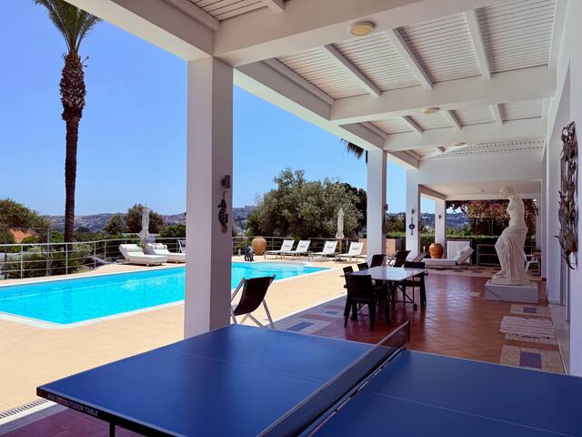 Grande Dame Villa of Rhodes gallery image 3