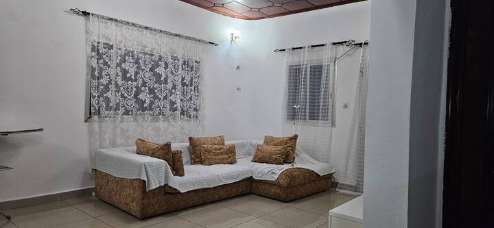 Un Grand Appartement Des 3 Pièces à Louer. - Guinea