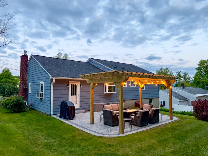Berkshire 4 Season Home - Lenox, MA