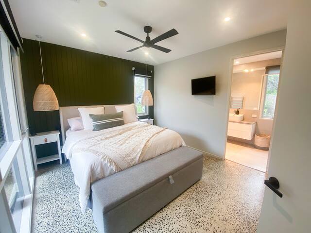 “White Horses” – Luxury Coastal Glamour gallery image 3