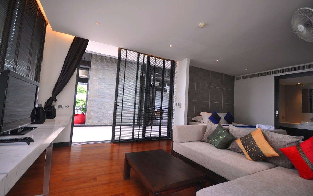 ห้องนอน 2 ชั้นบนสุดตอนนี้มีพื้นกระเบื้องหรู