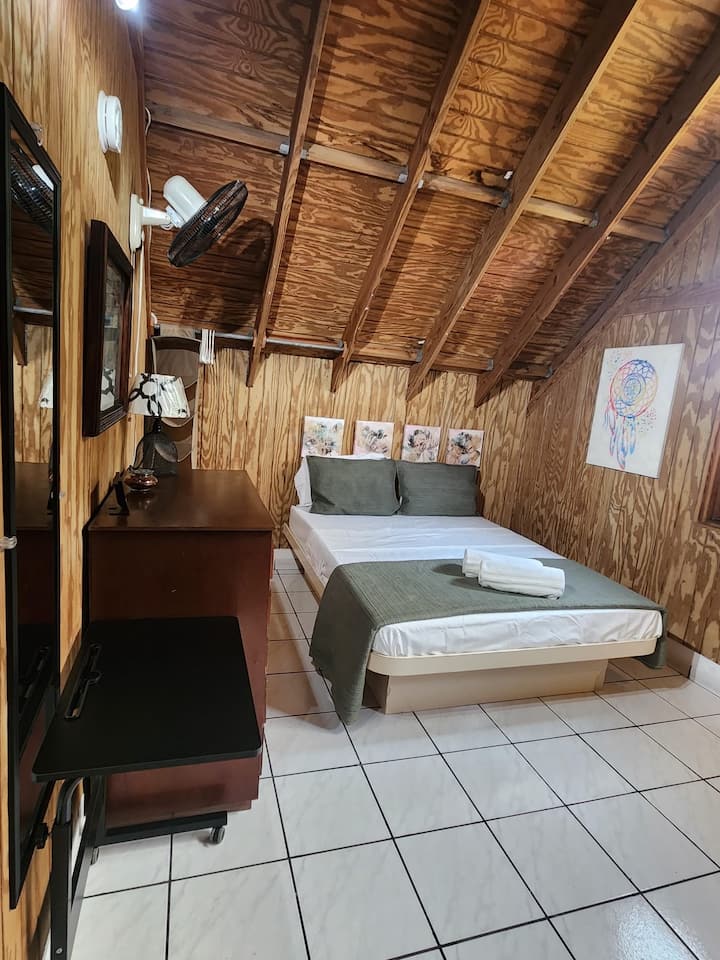 غرفة النوم 2