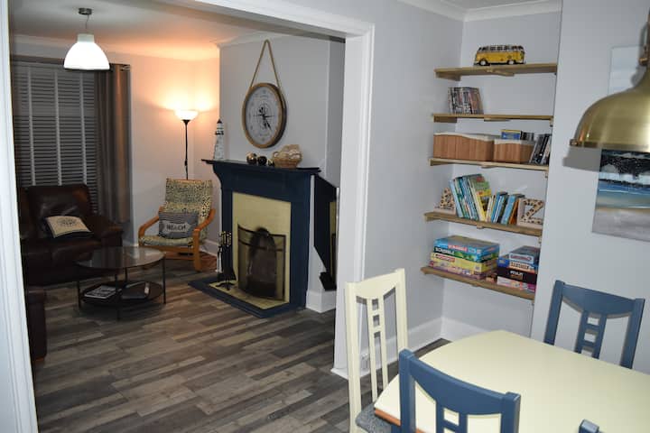 Family Holiday Home, 200m From Beach, Quiet Road. - Fistral Beach