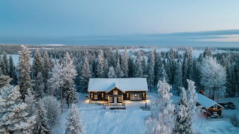 Rovaniemi Premium Private Villa Snowest