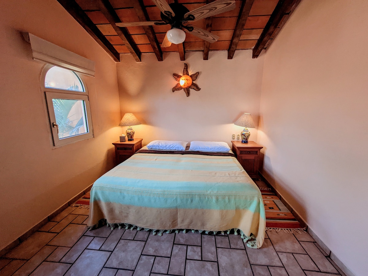 Guest bedroom with garden view