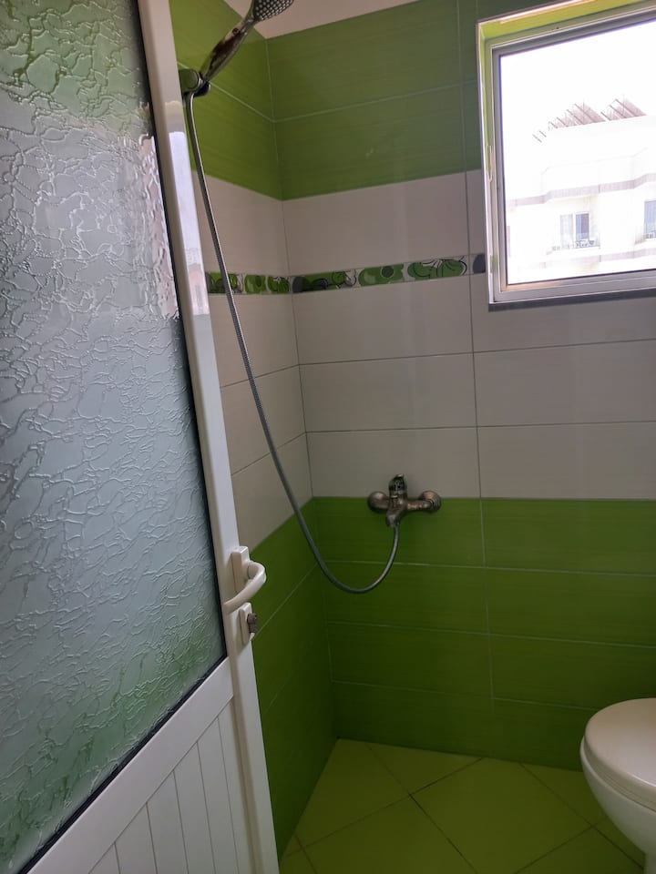 Ambienti i dhomës së gjumit