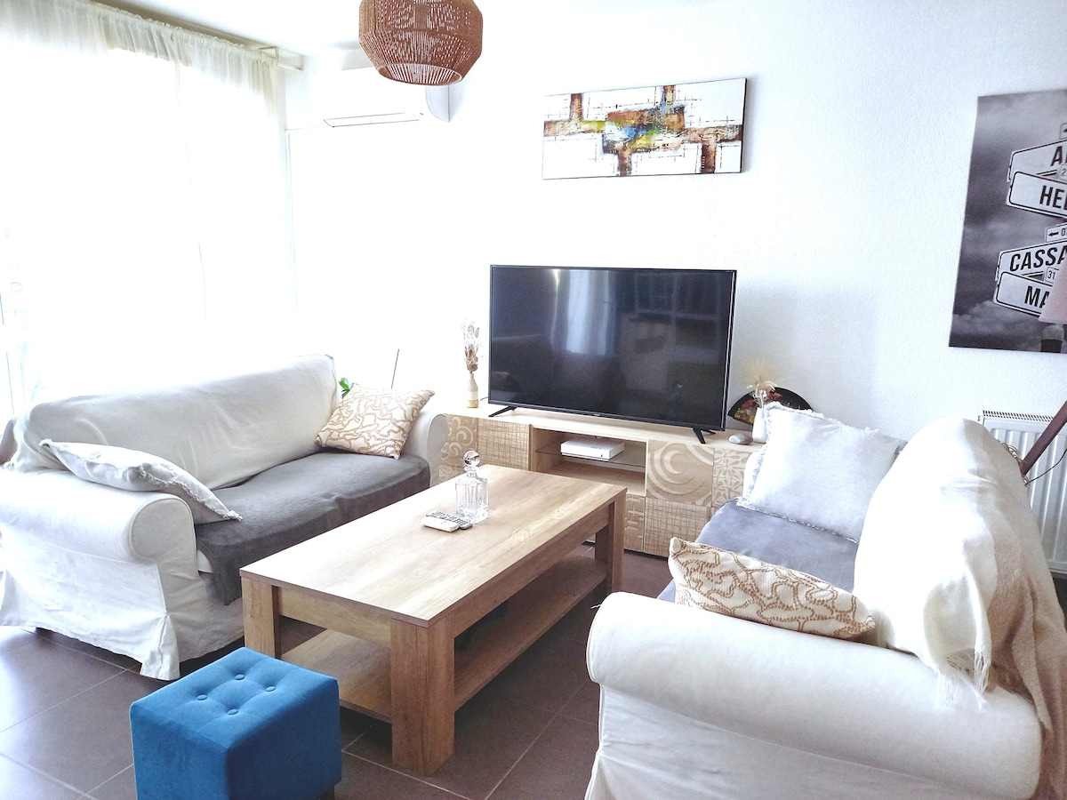 Top Airbnb: South-facing villa with pool in Cavalaire Sur Mer