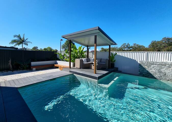 Modern Resort-Style Family Home in Noosaville