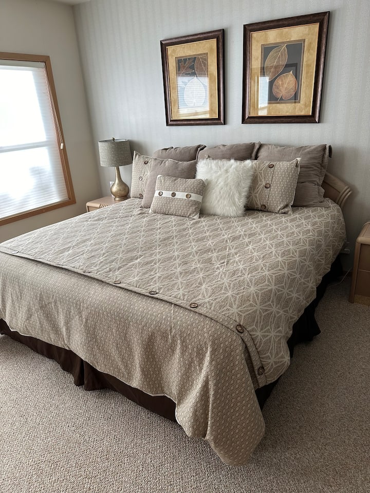 საძინებელი 1