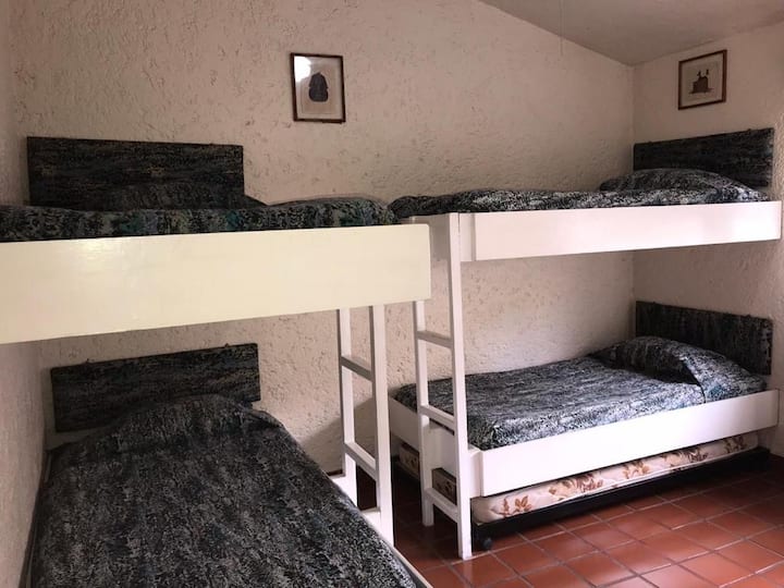 Dhomë gjumi 4