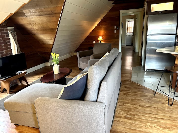 Cozy 1 Bedroom Loft In Downtown Charlottetown - Charlottetown