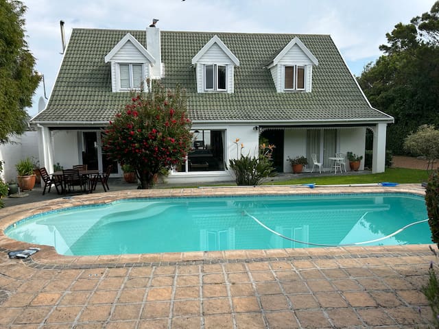 Brodie Cottage, Zilvermyn Village