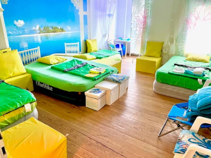 Festival"-Zimmer/1-6P/Luftbett+Schlafsack to go - Wohnungen zur Miete in  Aachen, Nordrhein-Westfalen, Deutschland - Airbnb