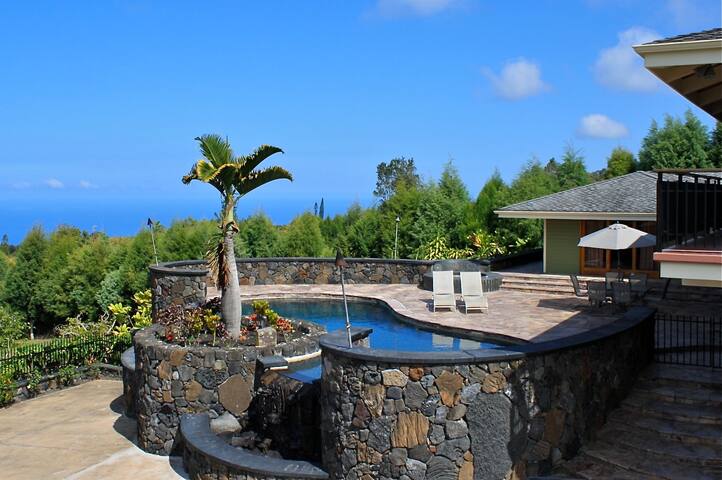 Luxury Pool, 7 acres of Avocados & Tropical Fruit! gallery image 2