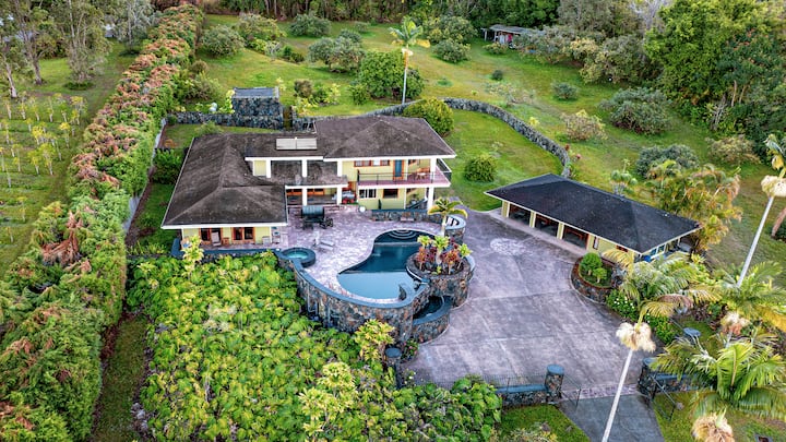 Luxury Pool, Oceanview, 7 acres of avos & fruit!