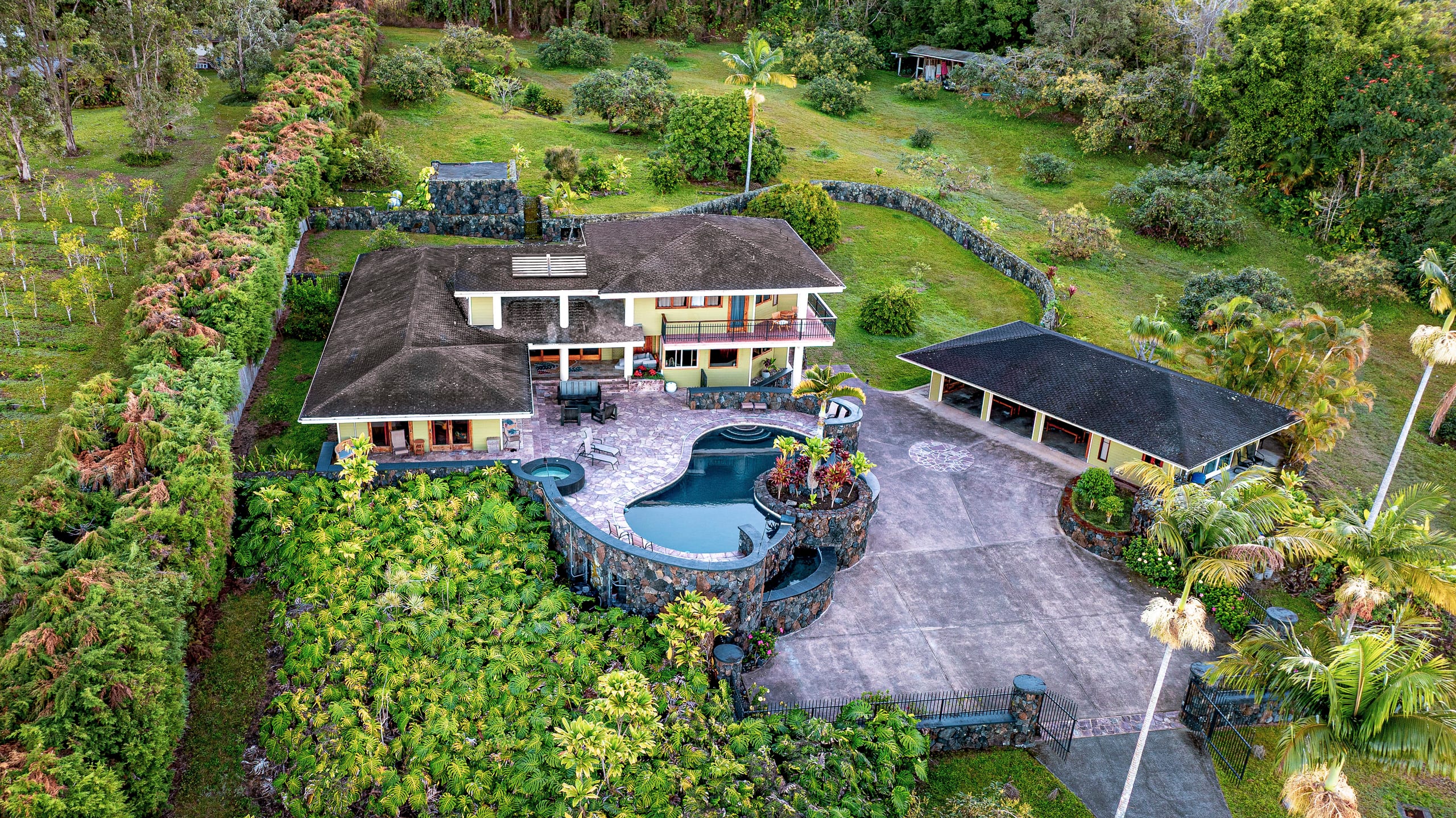 Luxury Pool, Oceanview, 7 acres of avos & fruit - Photo 34