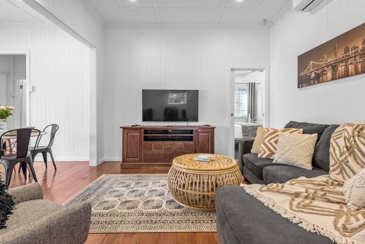 Chill Camp Hill gallery image 5