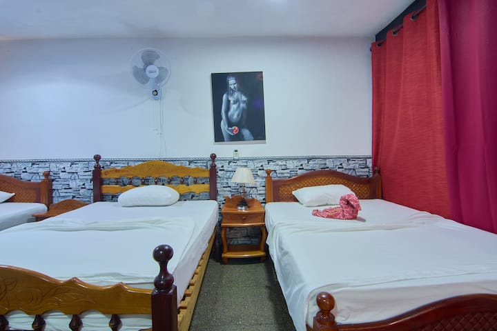 غرفة النوم 1