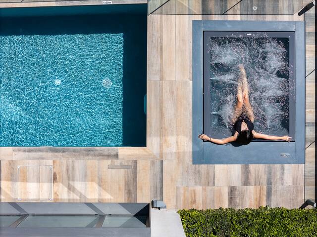 Sea View Luxury Villa-Daily Housekeeping by etouri gallery image 3