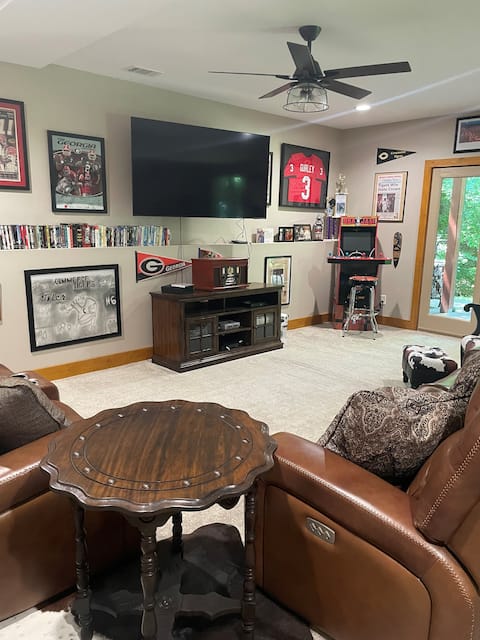 Nice, Private Basement All To Yourself