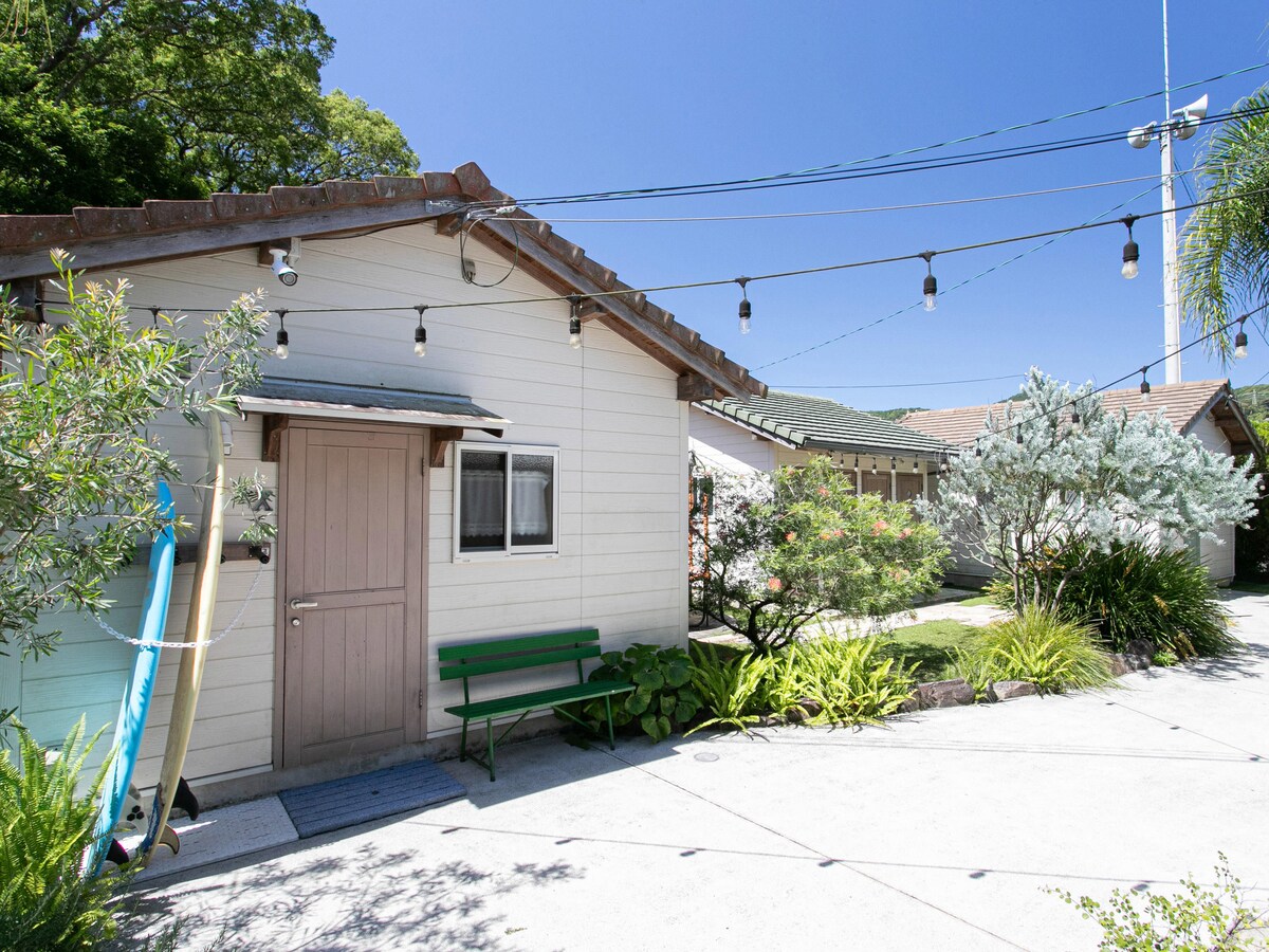 Non-smoking] Cottage X max 5 pax (with bathroom) - Guesthouses for