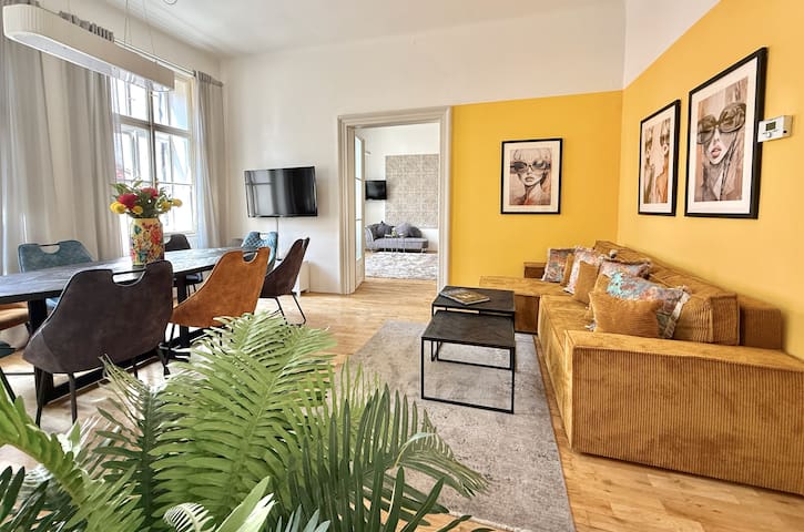 Style & Design No.1 old town apartment XXL