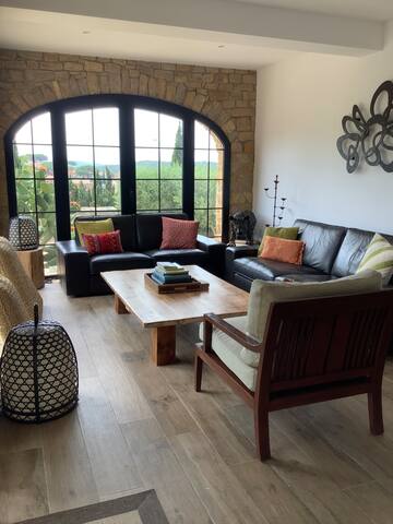 Villa Anna – Begur luxury 6 bedroom family villa. gallery image 2