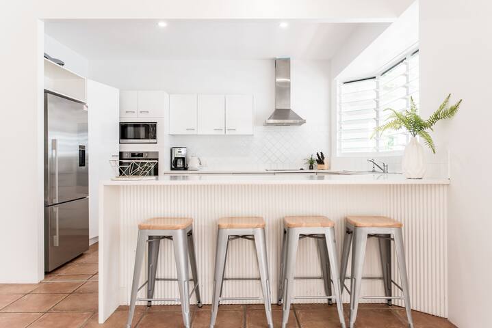 Noosaville Retreat with Pool and Walk to River gallery image 5