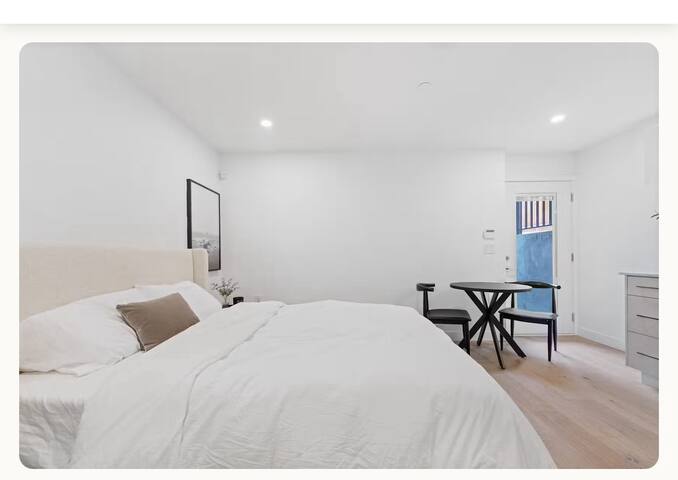 New studio off Main gallery image 3