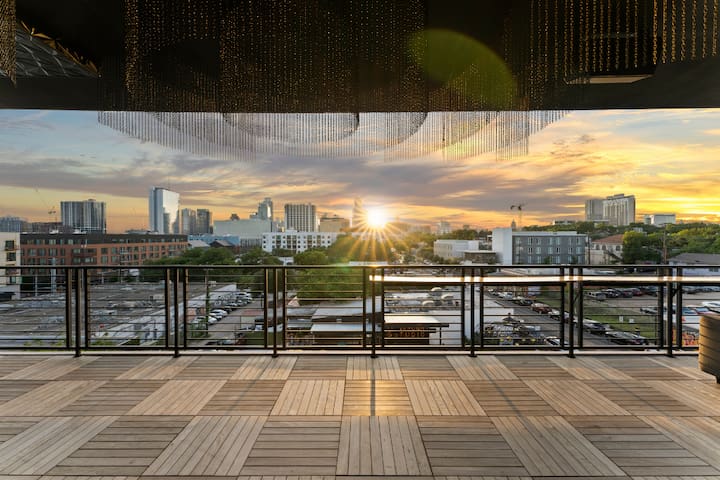 Penthouse at Inn Cahoots | Pool, Rooftop Views