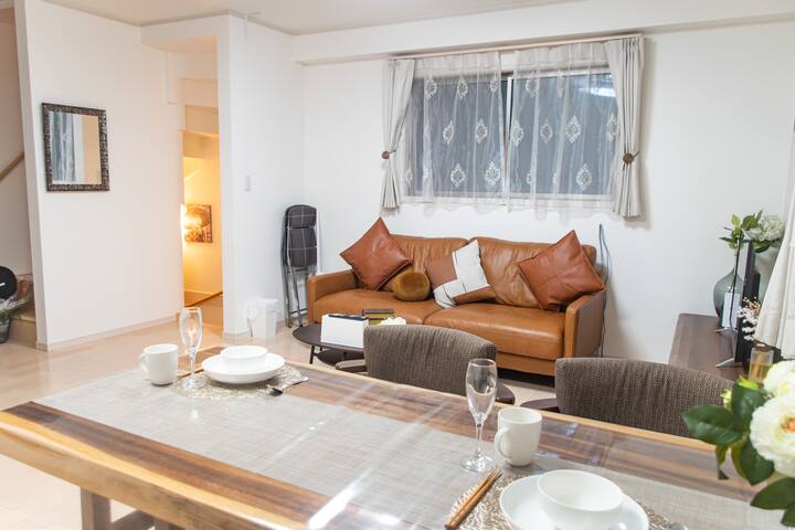 1/池袋黄金地段 堂吉柯德购物天堂｜步行5分钟到站｜独栋三层一户建｜3卧室适合家庭/团体入住 gallery image 3