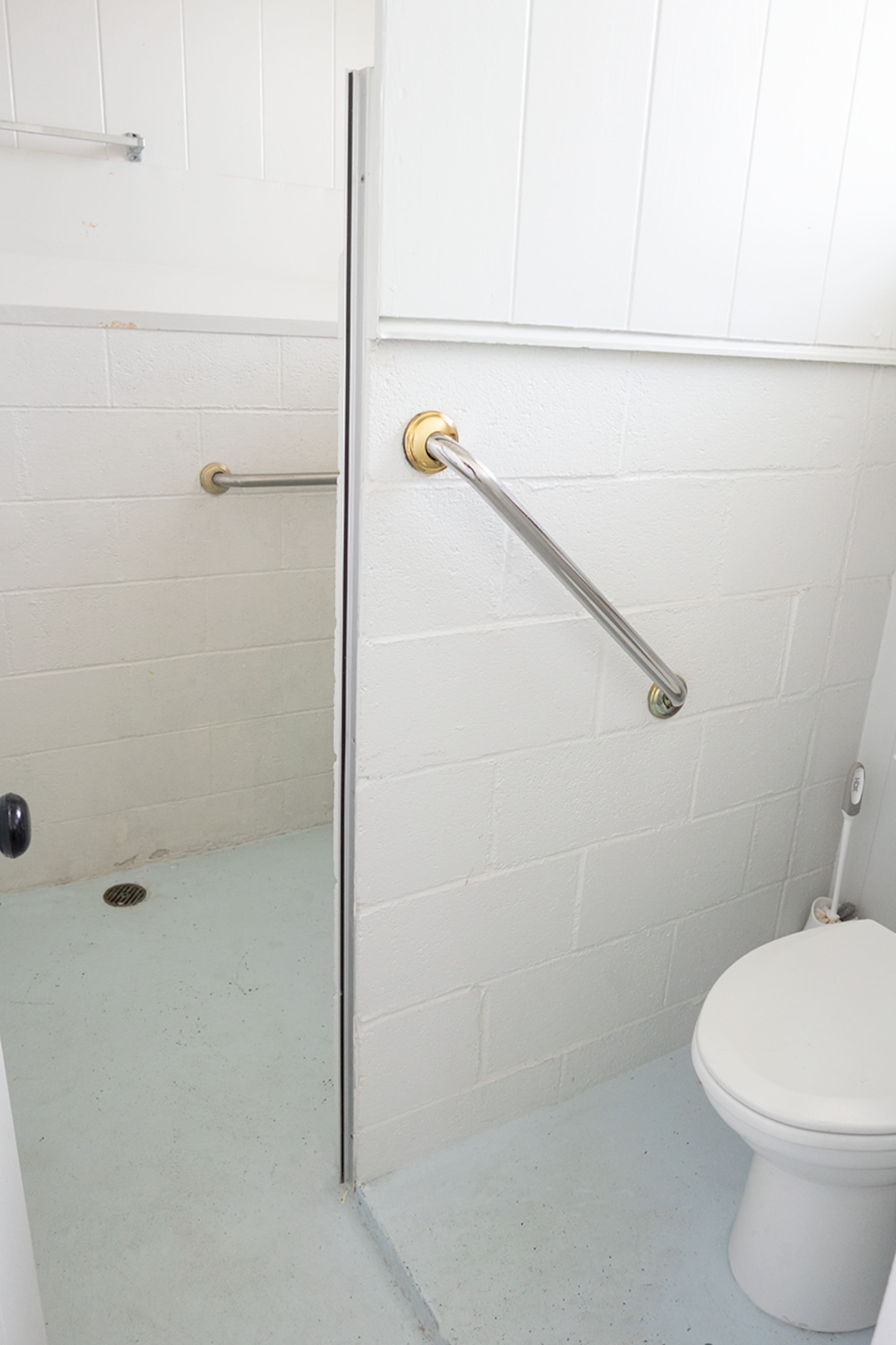 Home in Hilo · ★4.77 · 3 bedrooms · 4 beds · 2.5 private baths - Image 7