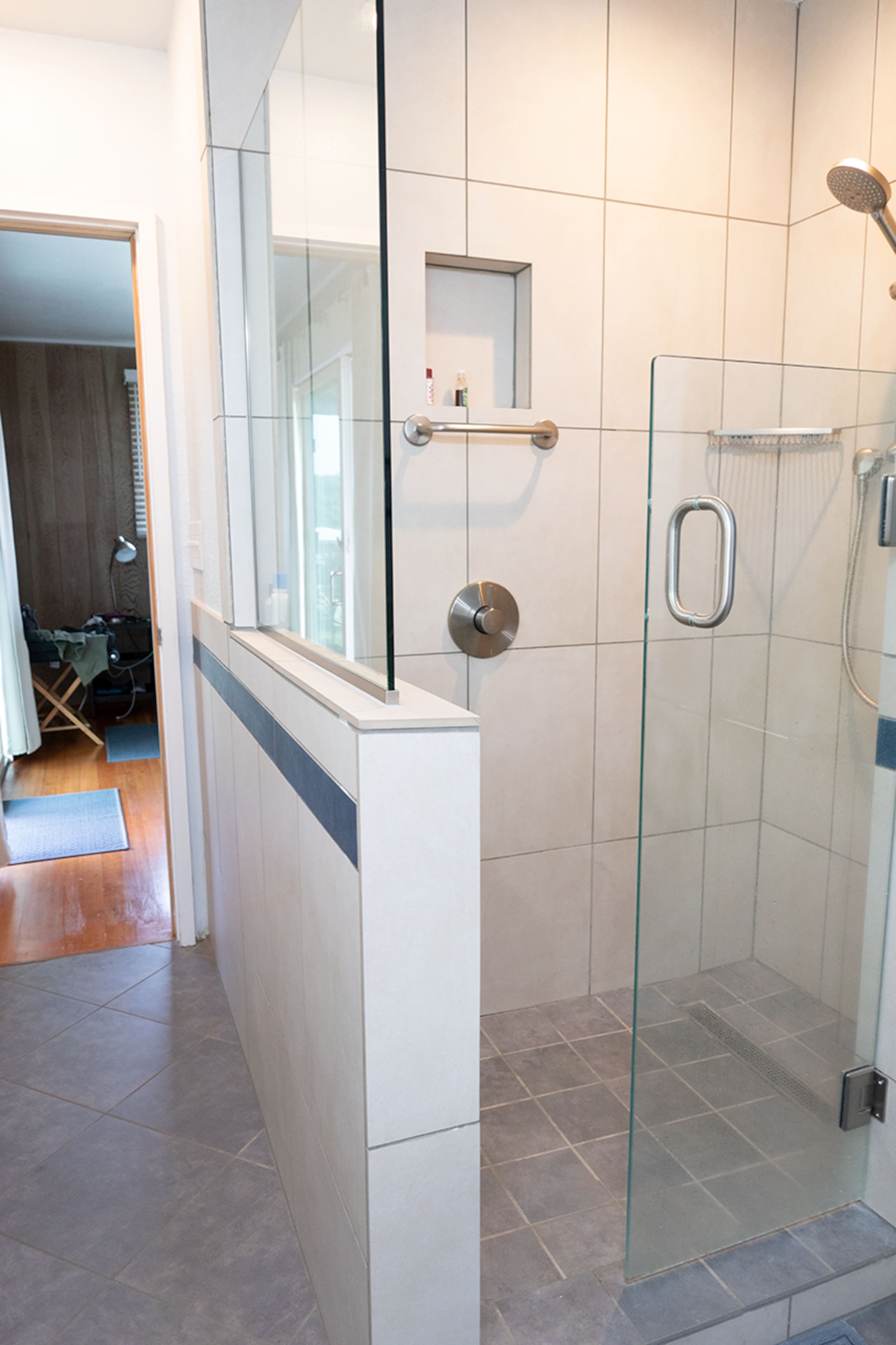 Home in Hilo · ★4.77 · 3 bedrooms · 4 beds · 2.5 private baths - Image 5