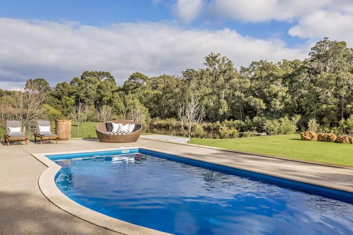 The Siding -Yallingup Retreat (Formerly 81 Estate)