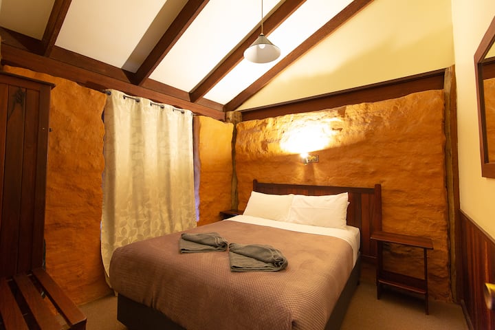 საძინებელი 1