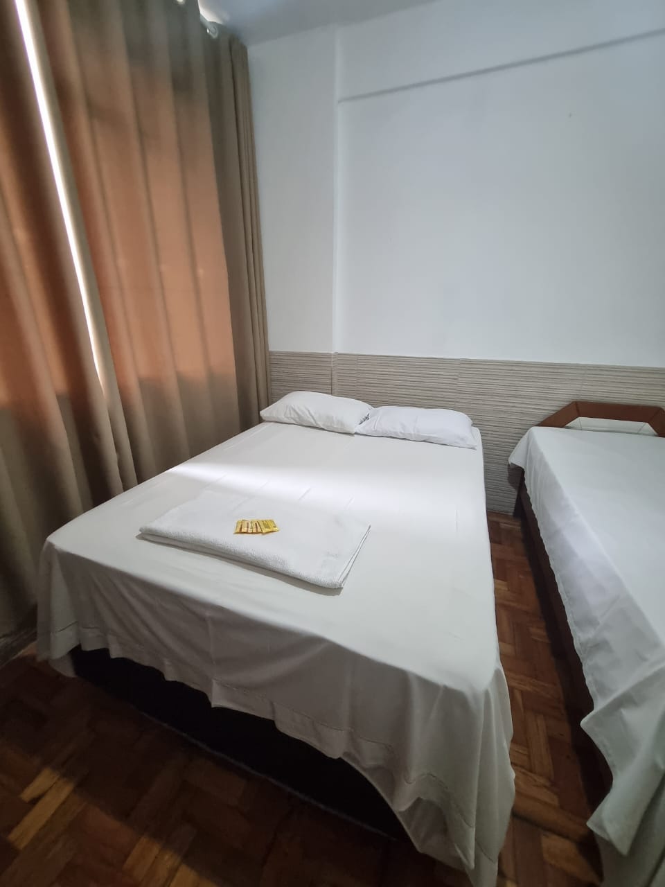 nieuw tweepersoonsbed 