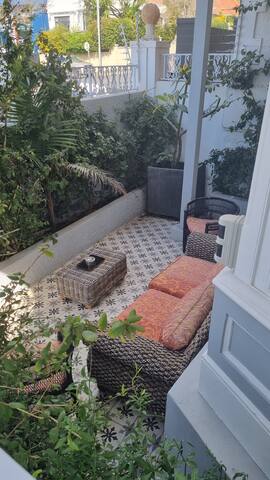 Luxury Victorian House w/ Spectacular Roof Terrace gallery image 4