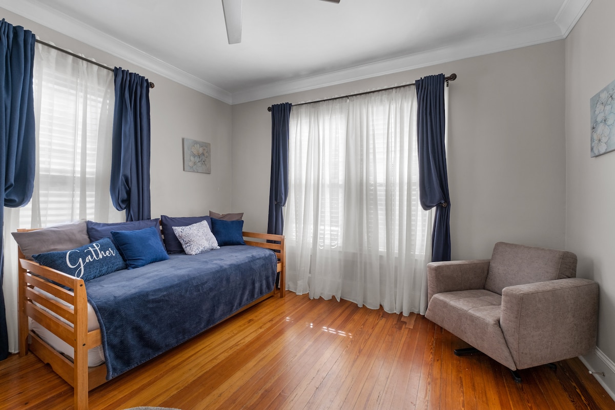 เดย์เบดดึงออกมานอนได้ 2 คน