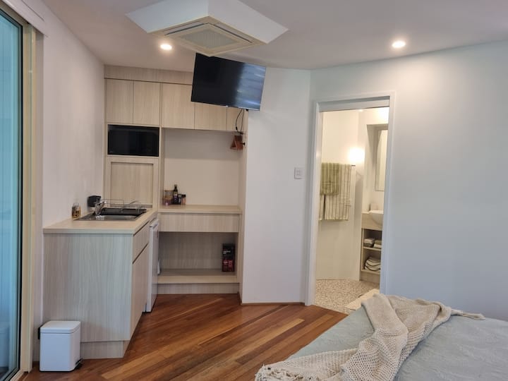 Treetop Location - Canopy Overlooks North Creek - Ballina