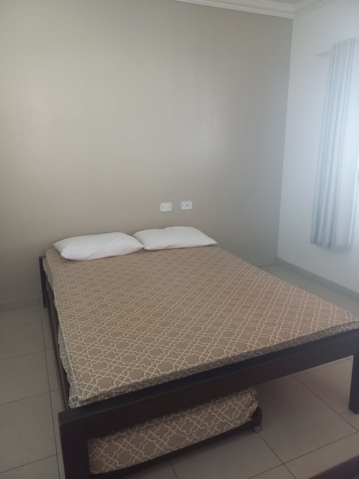 Dhomë gjumi 1