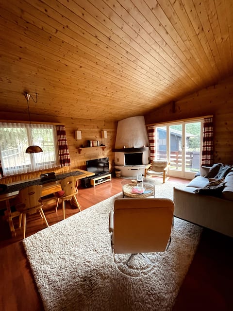 Popular Airbnb listing: Mountain View Retreat Serene live in Niedergrächen in Grächen